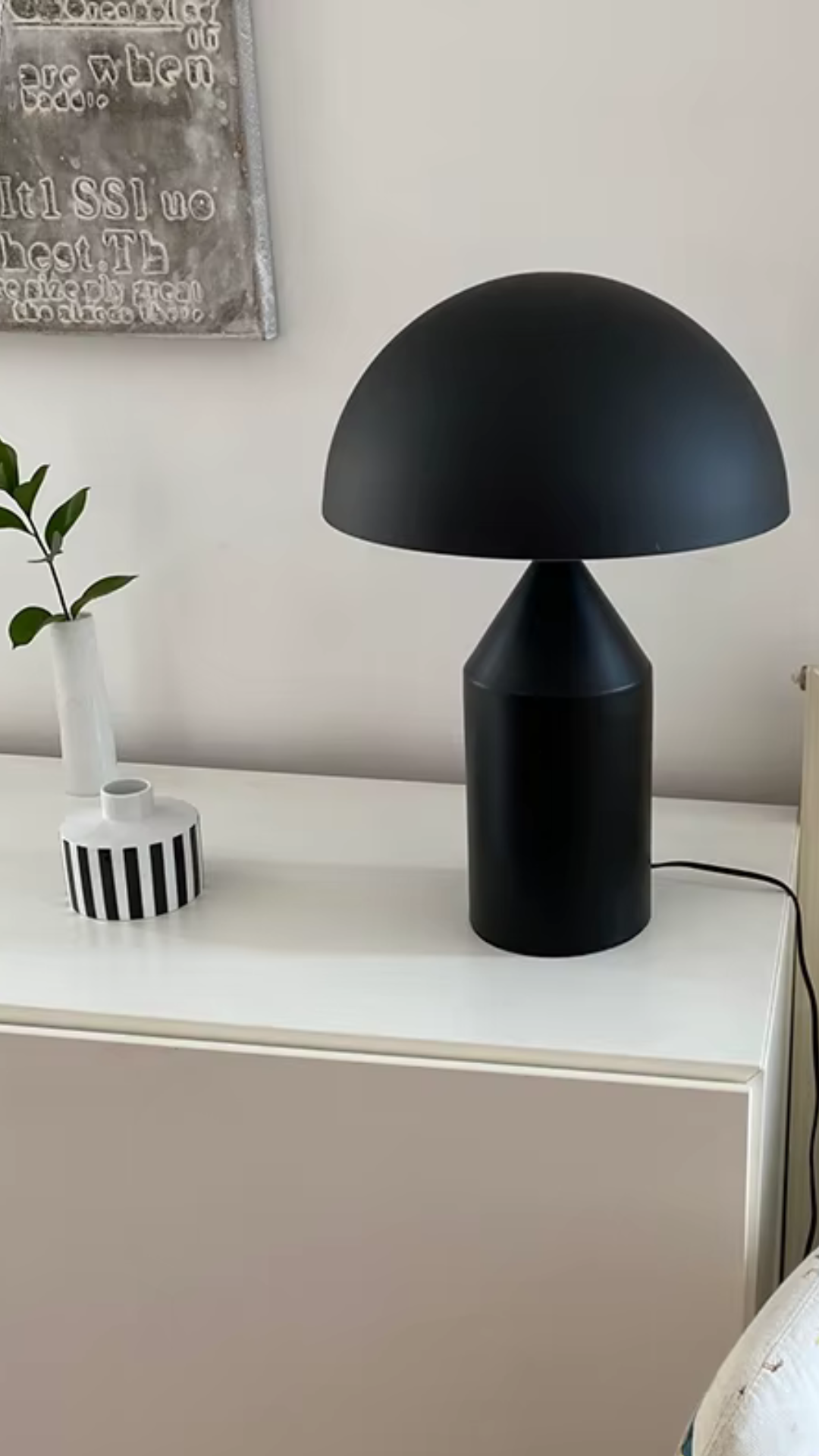 Lampe champignon noir nordique